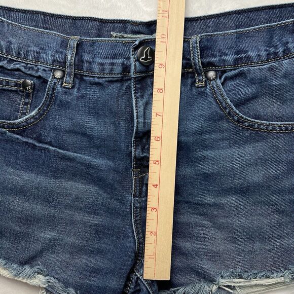 Womens Free People size 29 cut off frayed medium wash denim jean shorts distress - Picture 4 of 7